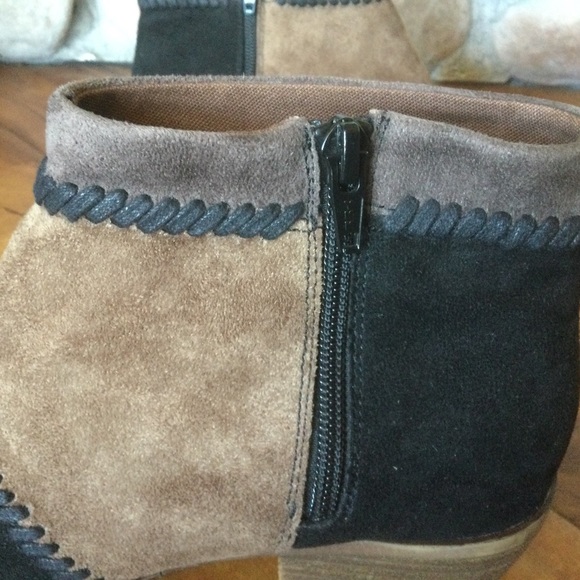 ✔️ Roxy Devlin Suede Booties Ladies Size 8.5 - Picture 5 of 7